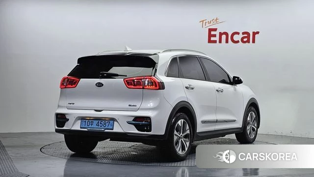 Kia Niro EV id 4304459 из Кореи 12