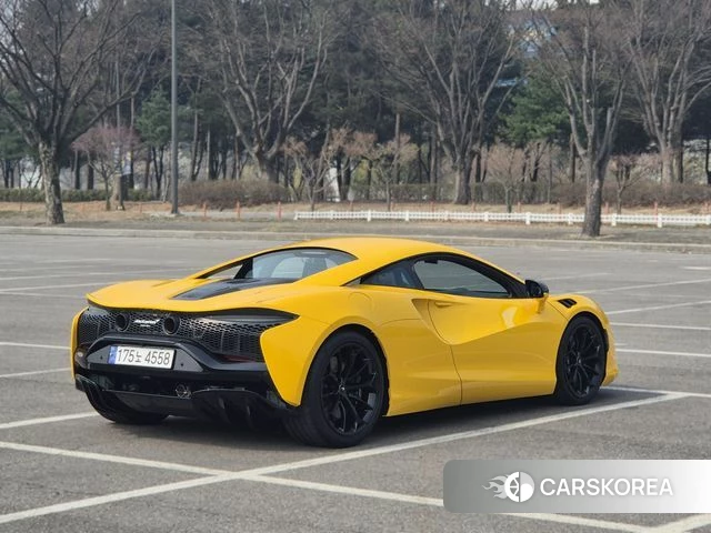 McLaren Artura id 3850703 из Кореи 12