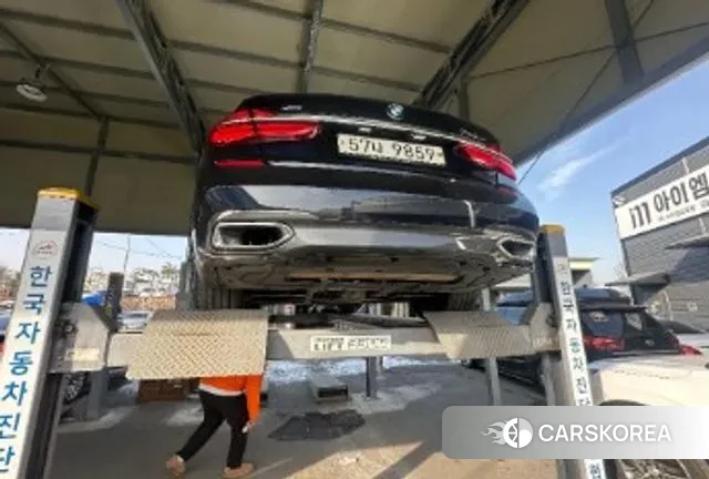 BMW 7 Series (G11) 2018 Черный из Кореи, фото 2