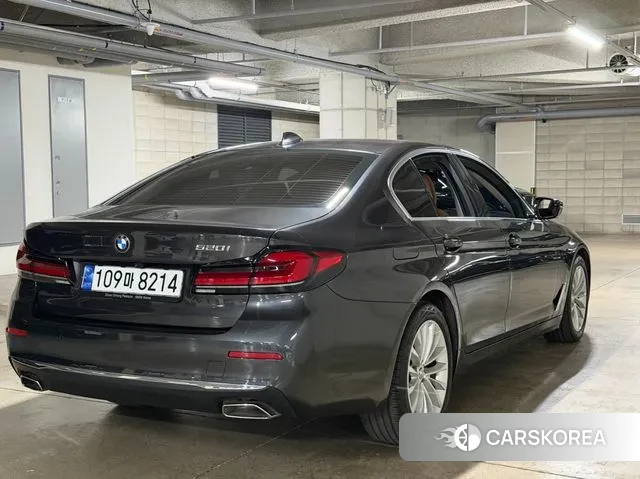 BMW 5 Series (G30) id 3555608 из Кореи 12