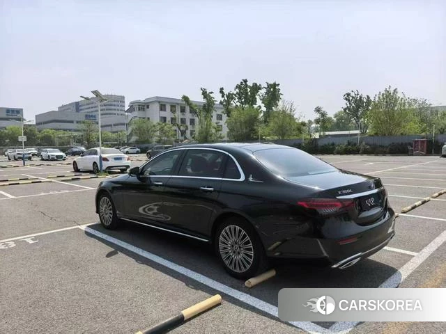 Mercedes-Benz E-class 2022 Черный из Китая, фото 4