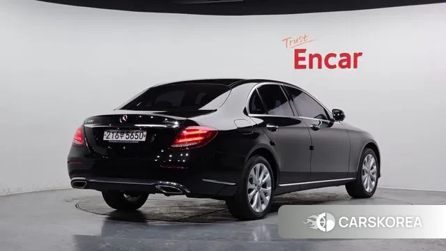 Mercedes-Benz E-Class W213 id 3698548 из Кореи 12