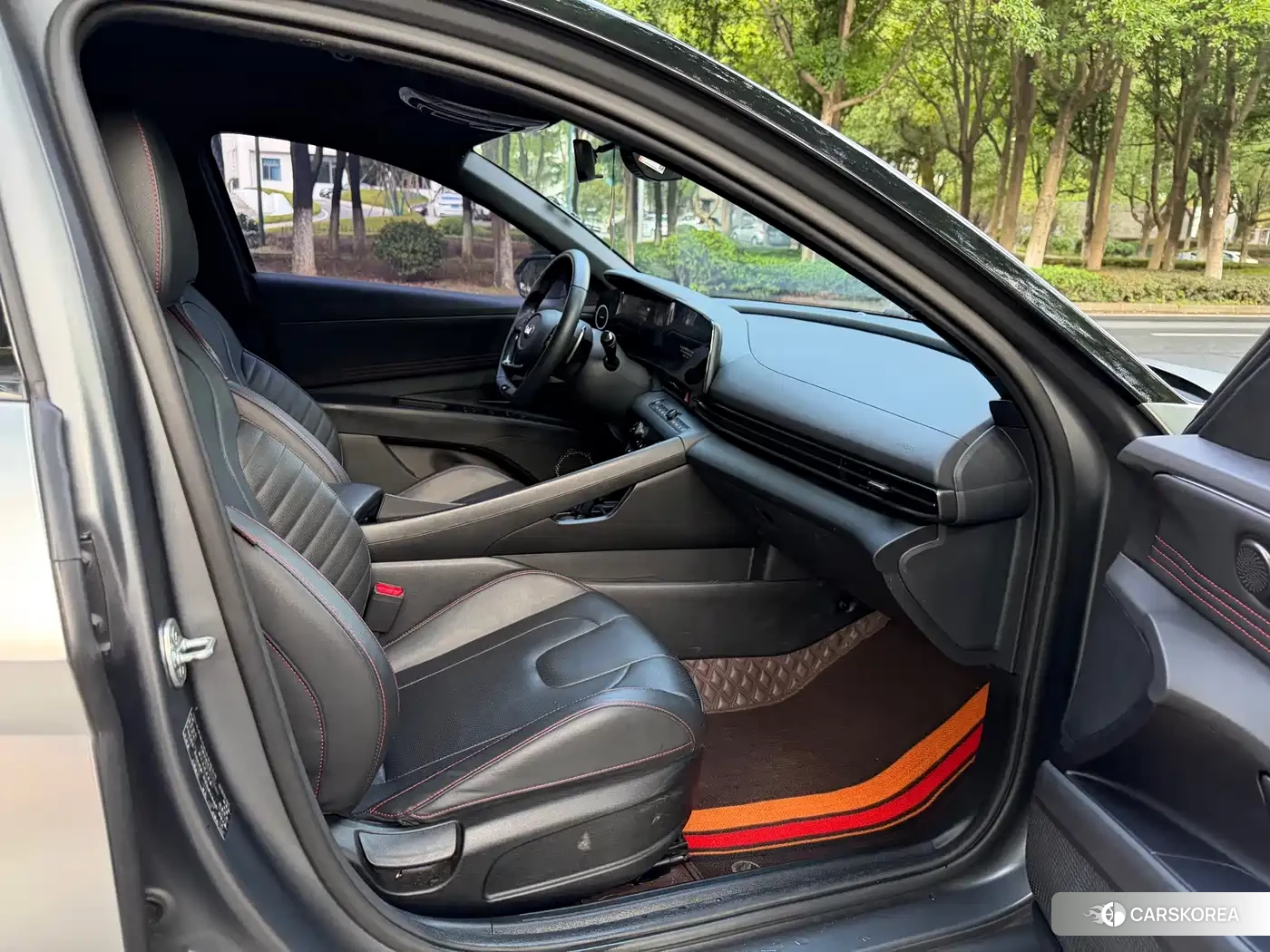 Hyundai Elantra 2024 Silver/gray из Китая, фото 5