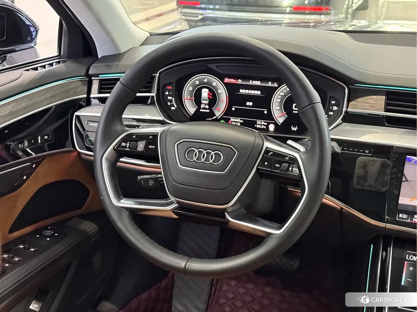Audi A8 id 4628269 из Китая 10