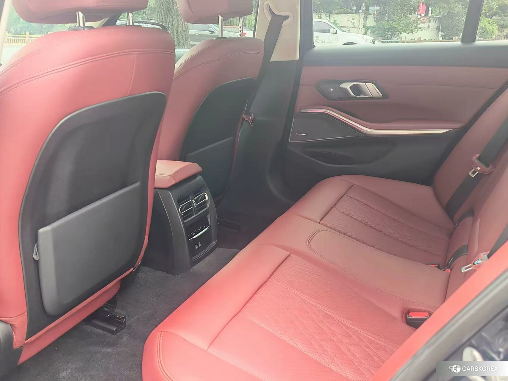 BMW 3 series 2022 Черный из Китая, фото 2