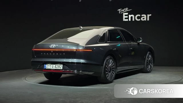 Hyundai Grandeur Hybrid (GN7) id 4017432 из Кореи 12