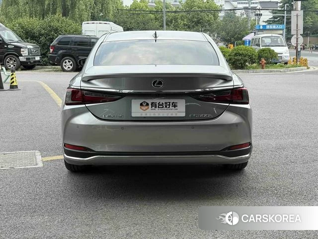 Lexus ES id 4301302 из Китая 11