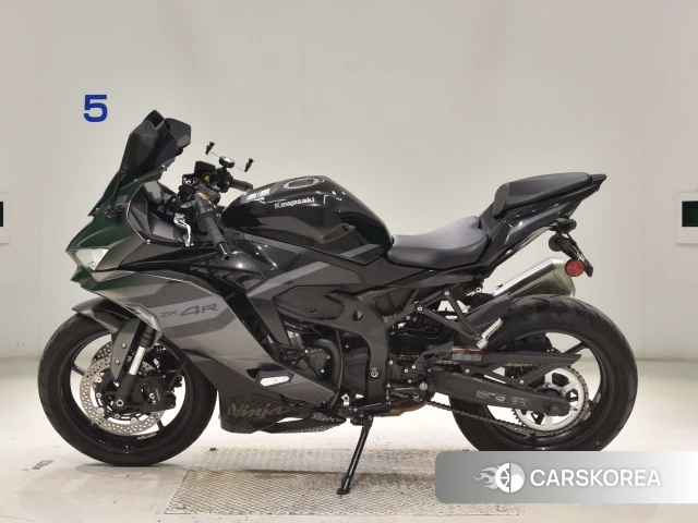Kawasaki ZX-4R SE 2025 из Японии