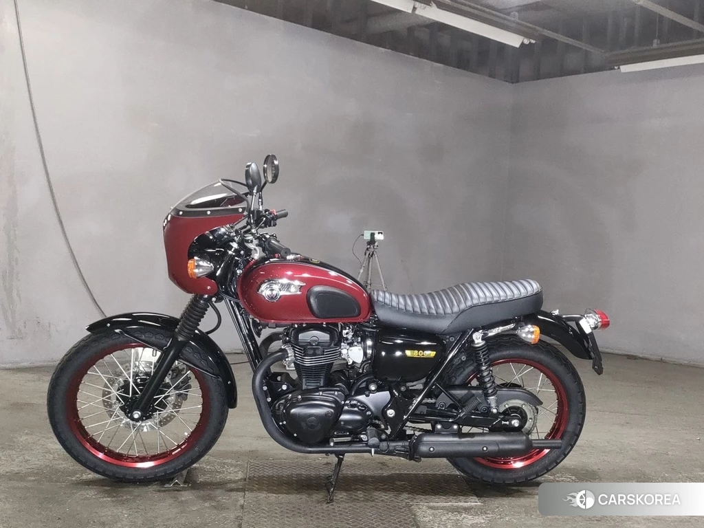 Проданный Kawasaki W800 2013 из Японии