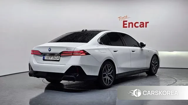 BMW 5 Series (G60) id 3415670 из Кореи 12