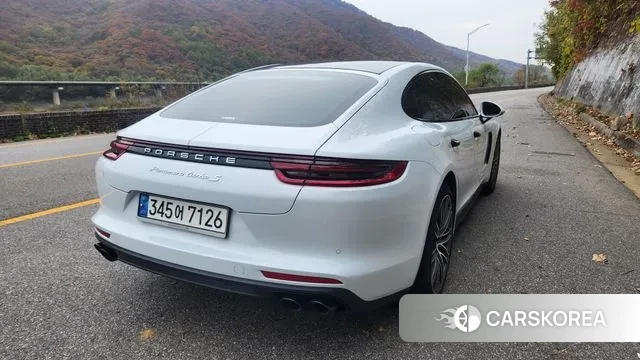 Porsche Panamera (971) 2018 Белый из Кореи, фото 6