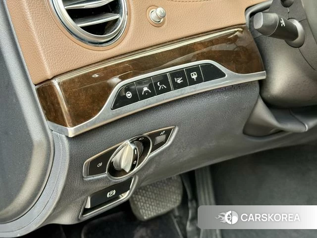 Mercedes-Benz Maybach S-class id 4222263 из Китая 12