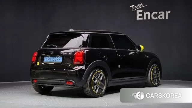 Mini Cooper Electric id 3770983 из Кореи 12