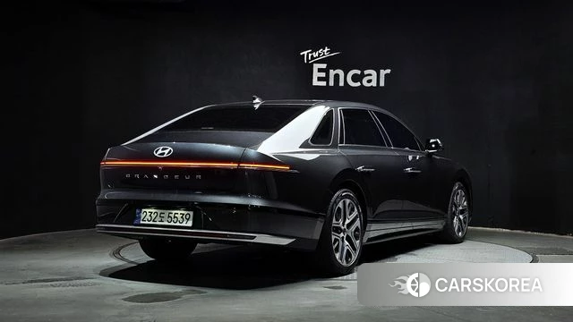 Hyundai Grandeur (GN7) id 4487992 из Кореи 12
