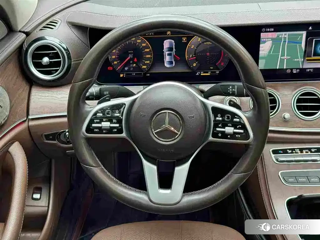 Mercedes-Benz E-Class 2018 Черный из Китая, фото 2