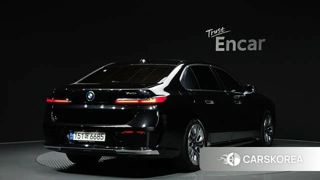 BMW 7 Series (G70) id 4401046 из Кореи 12
