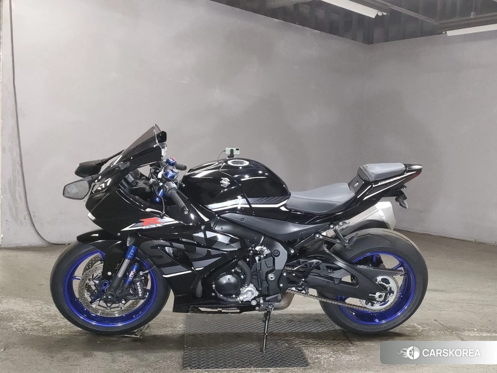 Проданный Suzuki GSX-R1000R 2018 из Японии, фото 2