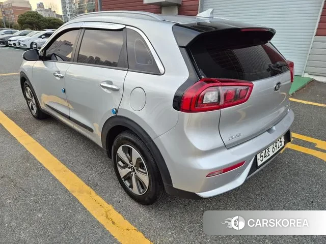 Kia Niro id 3553040 из Кореи 9