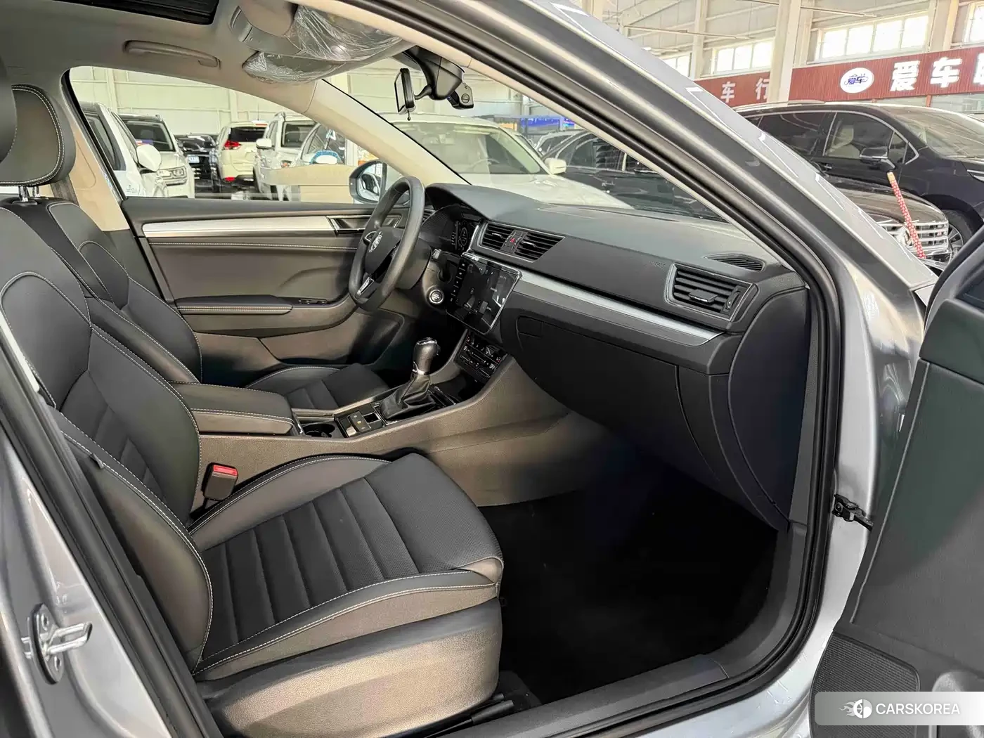 Skoda Superb id 4649295 из Китая 12