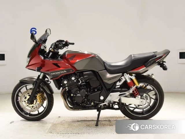 Проданный Honda CB400SF BOLDOR 2017 из Японии