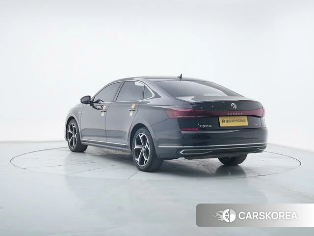 Volkswagen Passat id 4259495 из Китая 12