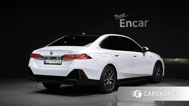 BMW 5 Series (G60) id 4752814 из Кореи 12