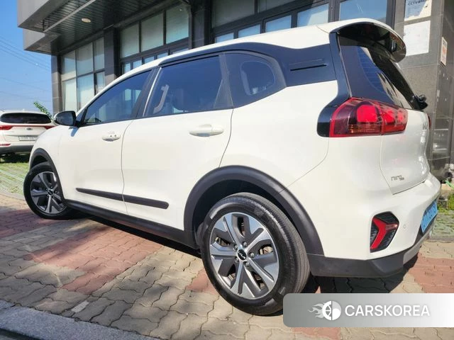 Kia Niro Plus id 4293000 из Кореи 12