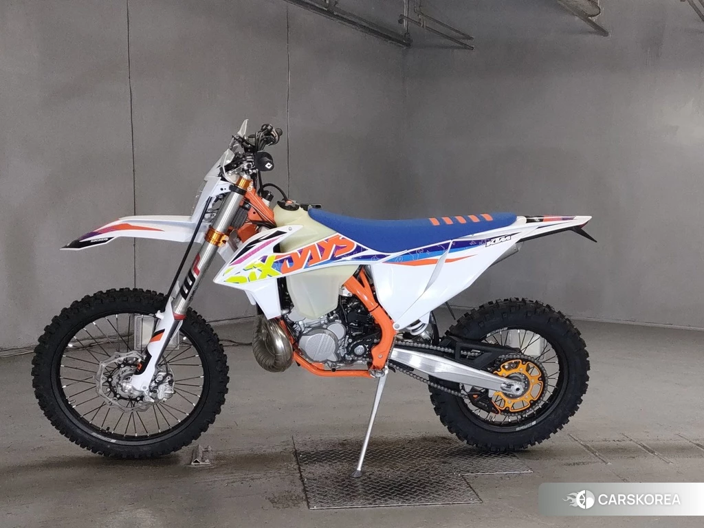 Проданный KTM 250EXC SIXDAYS TPI 2022 из Японии, фото 2