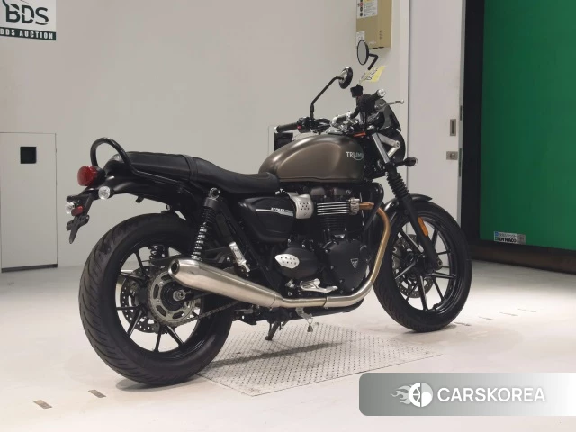 Проданный Triumph STREET TWIN 2020 из Японии, фото 2