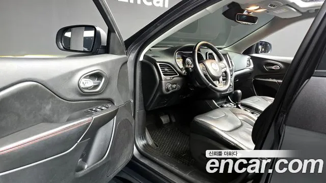 Jeep Cherokee (KL) id 2608497 из Кореи 12