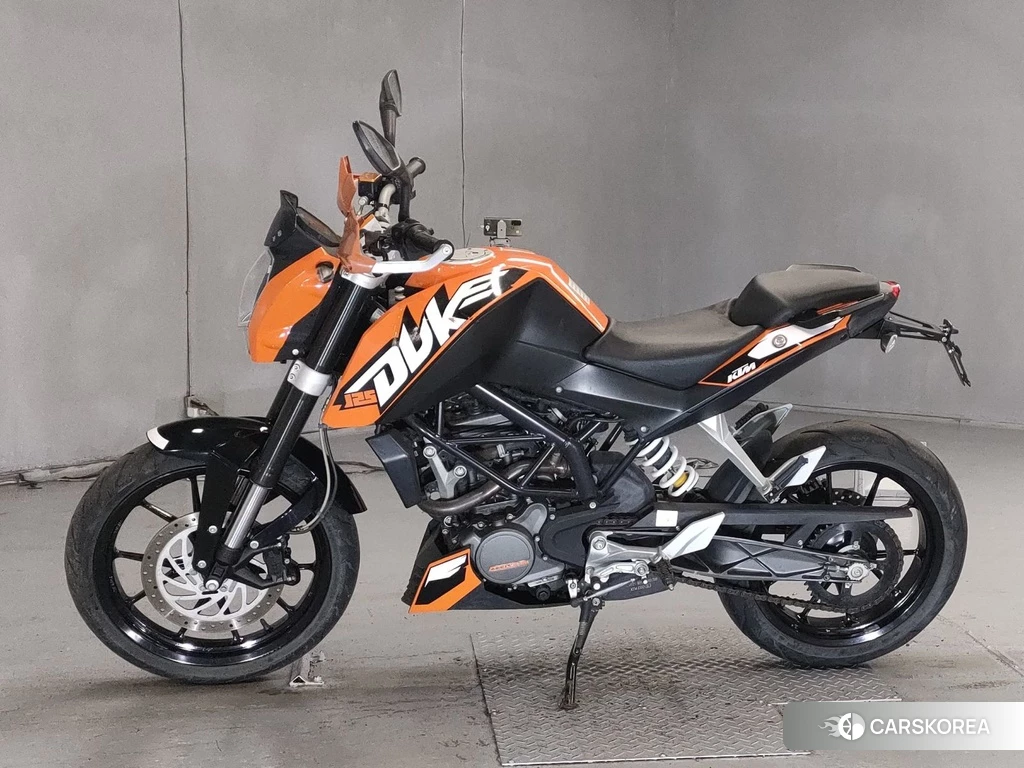 Проданный KTM 125 DUKE 2011 из Японии
