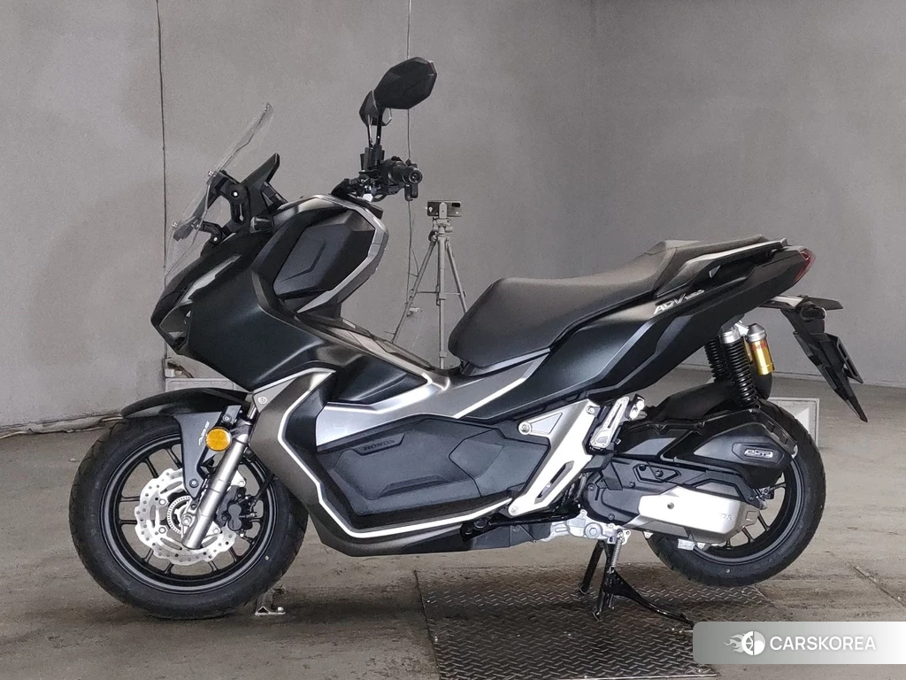 Проданный Honda ADV150 2019 из Японии