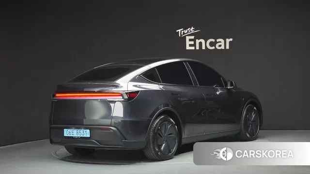 Tesla Model Y id 3310023 из Кореи 12