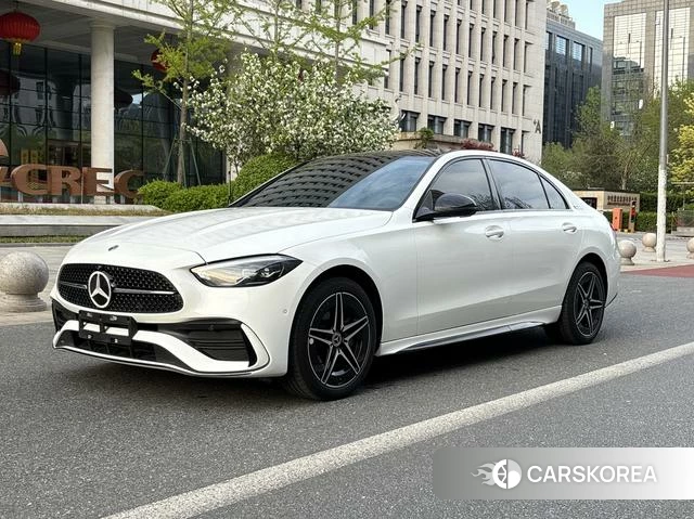 Mercedes-Benz Class C 2025 Белый из Китая, фото 4