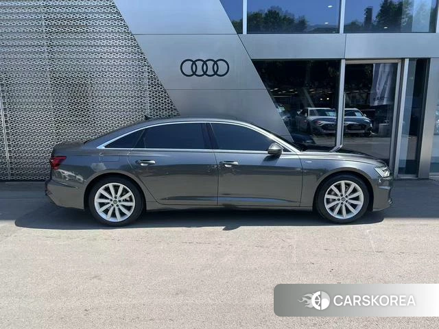 Audi A6L id 4313797 из Китая 12