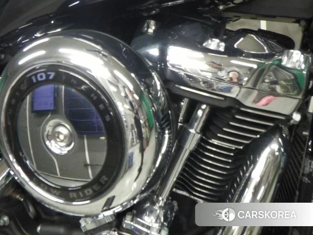 Engine photo
