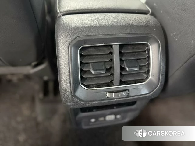 Volkswagen Tiguan L 2023 Белый из Китая, фото 4