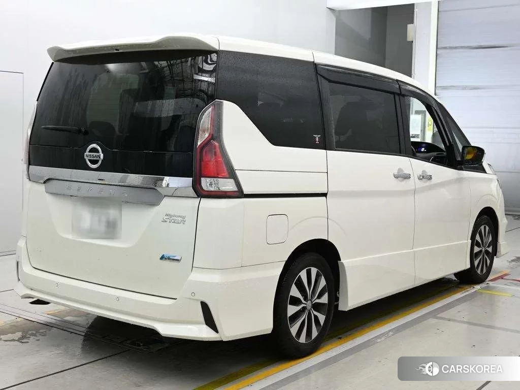 Nissan Serena 2018 из Японии, фото 2