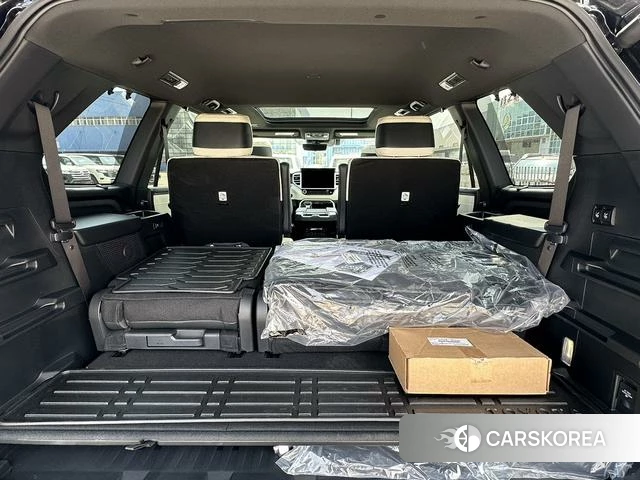 Toyota Sequoia 2025 Черный из Китая, фото 2