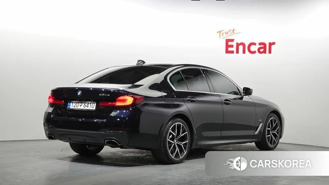 BMW 5 Series (G30) id 3827705 из Кореи 12