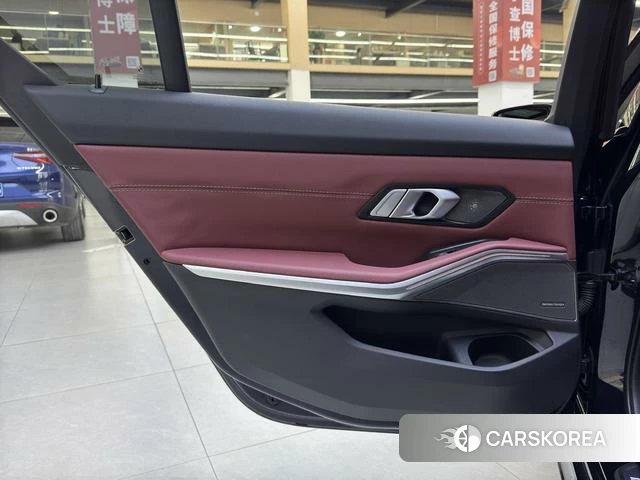 BMW 3 series id 4368347 из Китая 7