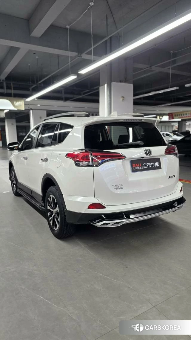 Toyota RAV4 Rongfang 2019 Белый из Китая, фото 6
