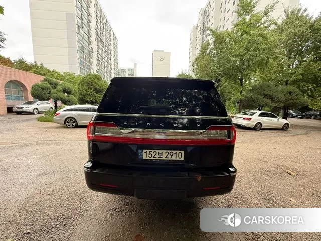 Lincoln Navigator 4th generation 2021 Черный из Кореи, фото 2