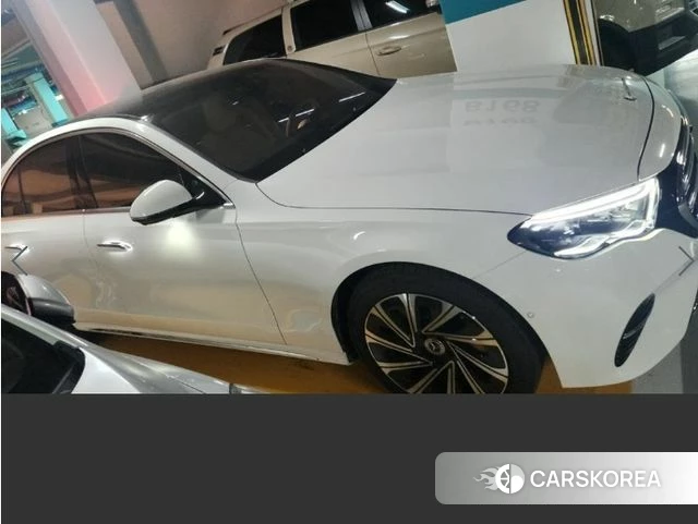 Mercedes-Benz E-Class W214 2025 Белый из Кореи, фото 2