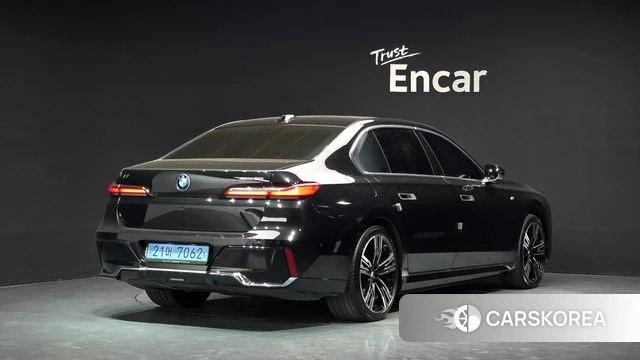 BMW i7 (G70) id 4499952 из Кореи 12