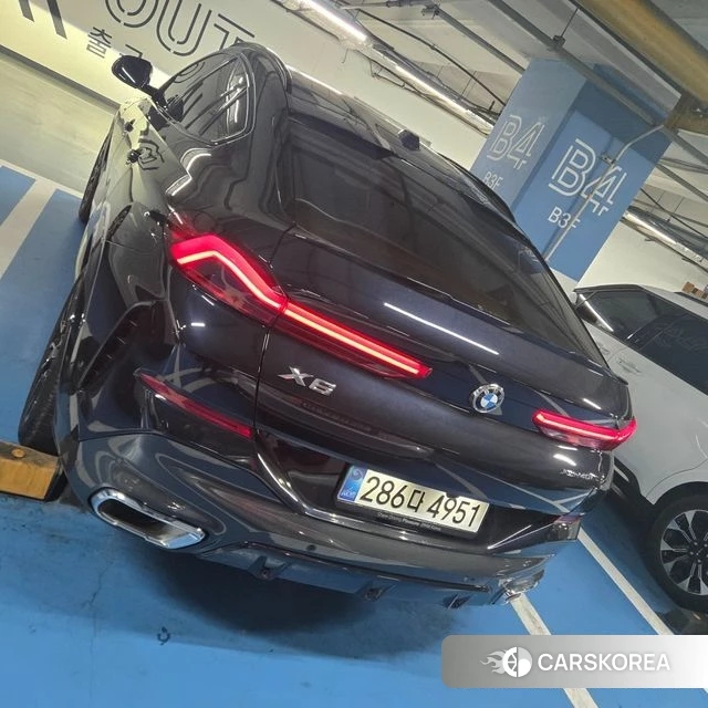BMW X6 (G06) 2025 Черный из Кореи, фото 2