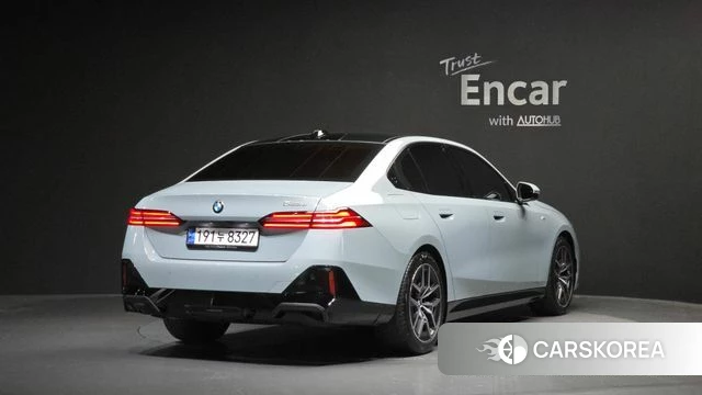BMW 5 Series (G60) id 4505814 из Кореи 12