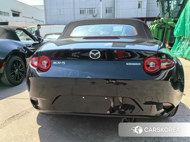 Mazda MX-5 2025 Черный из Китая, фото 2