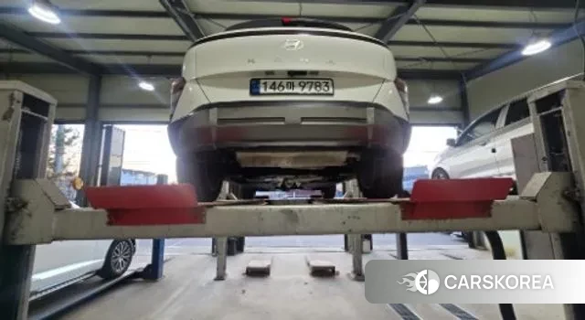 Hyundai Kona (SX2) 2023 Белый из Кореи, фото 2