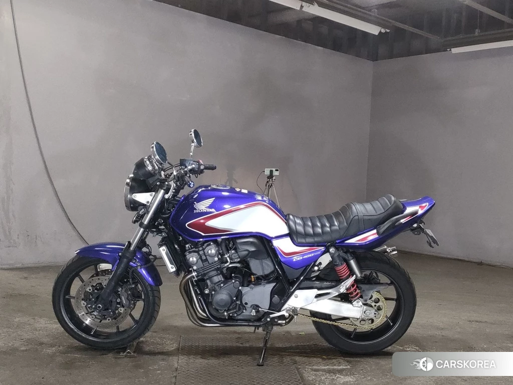 Проданный Honda CB400SF 2019 из Японии, фото 2